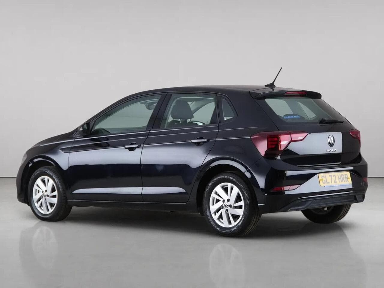 Volkswagen Polo thumbnail Side Left