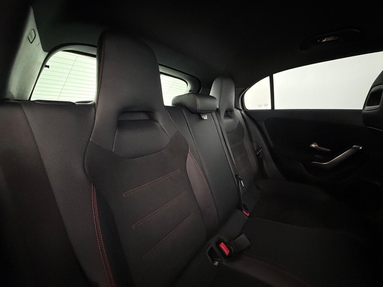 Mercedes-Benz A Class thumbnail Seats Rear