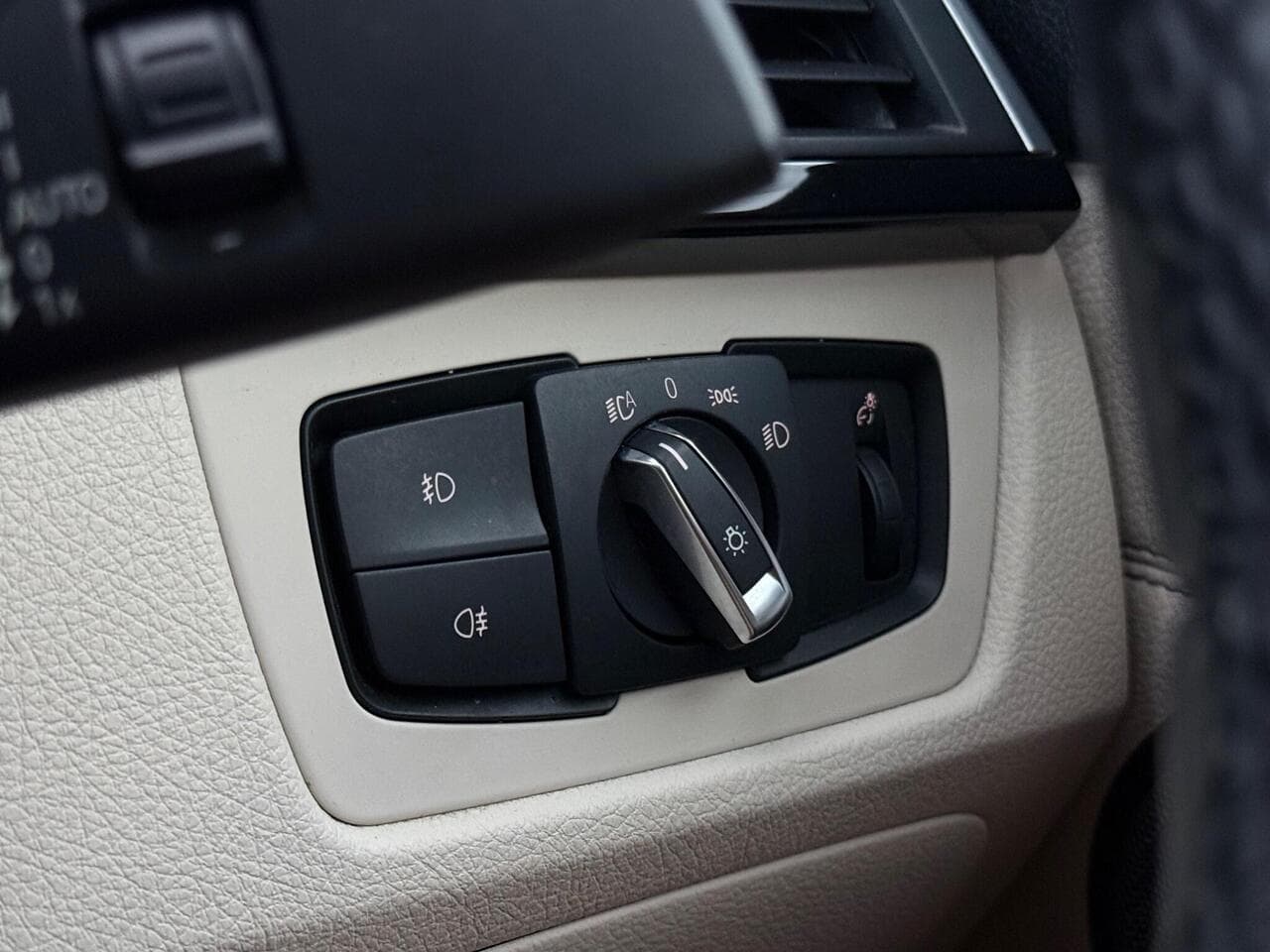 BMW 4 Series thumbnail Misc Controls