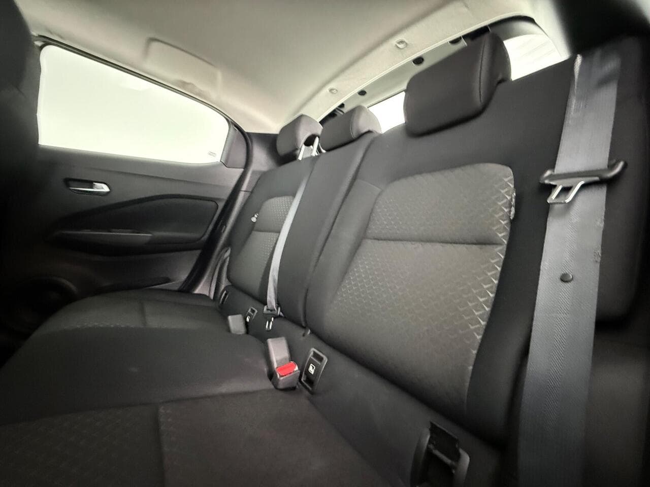 Nissan Juke thumbnail Seats Rear