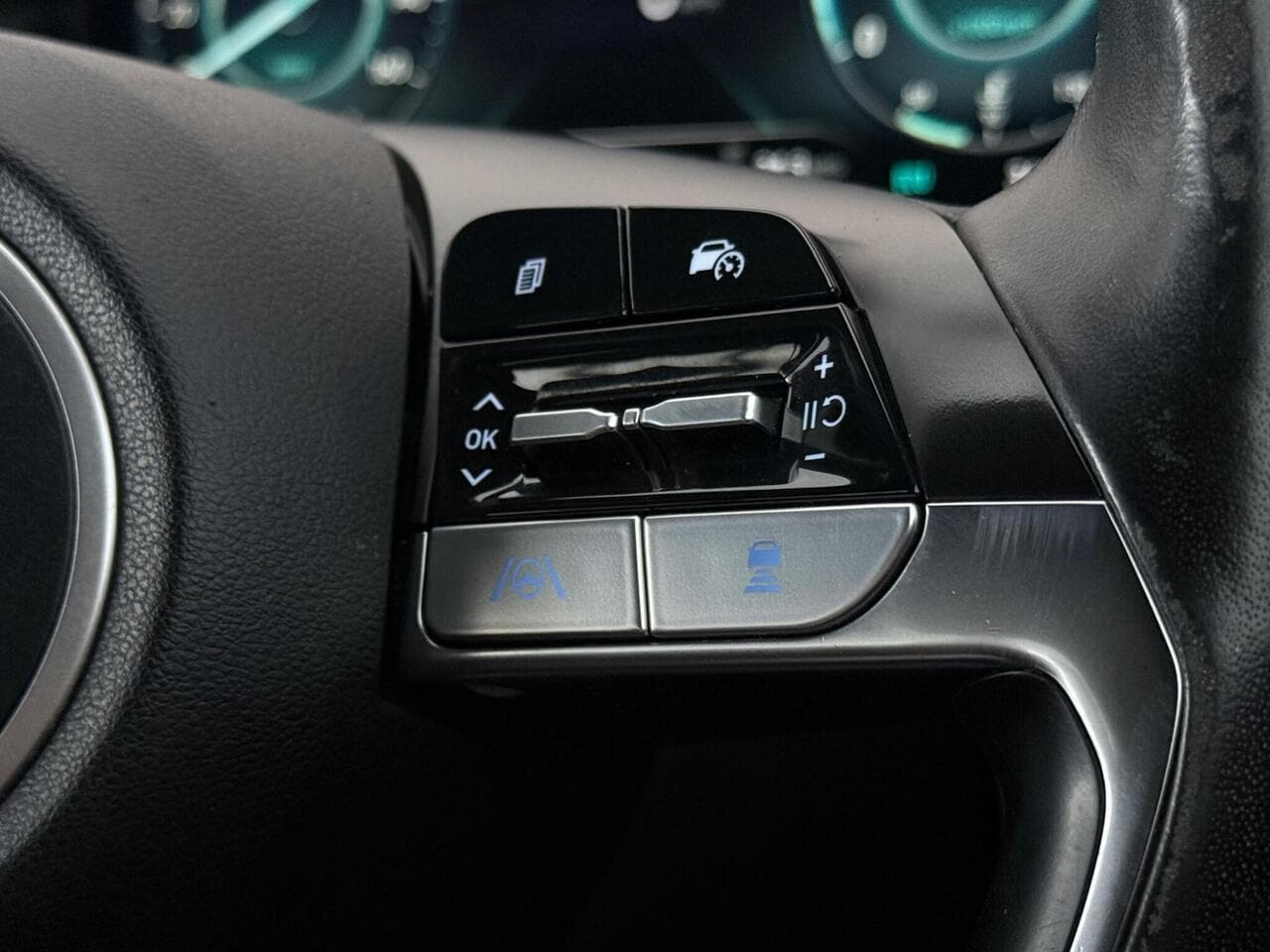 Hyundai TUCSON thumbnail Misc Controls