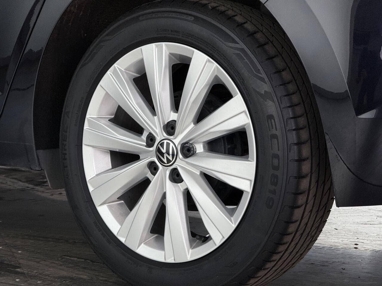 Volkswagen Polo thumbnail Wheel