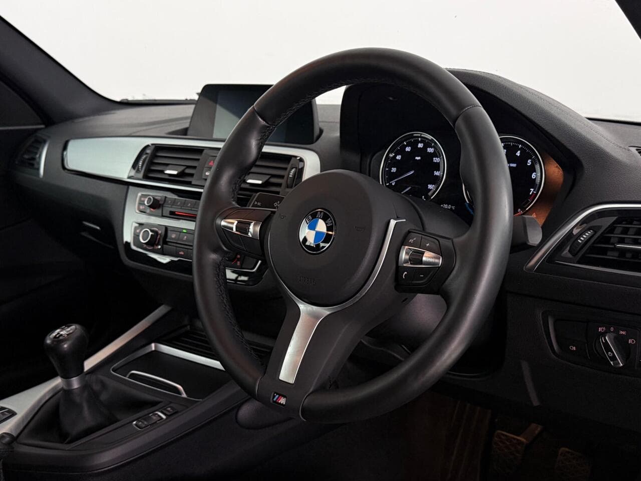 BMW 2 Series thumbnail Steering Wheel