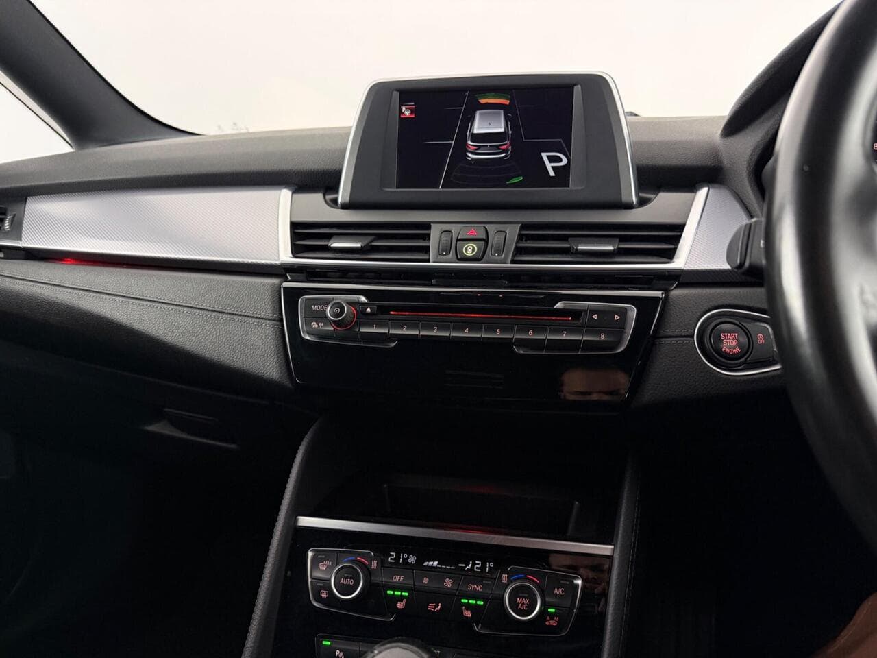 BMW 2 Series Gran Tourer thumbnail Interior Front