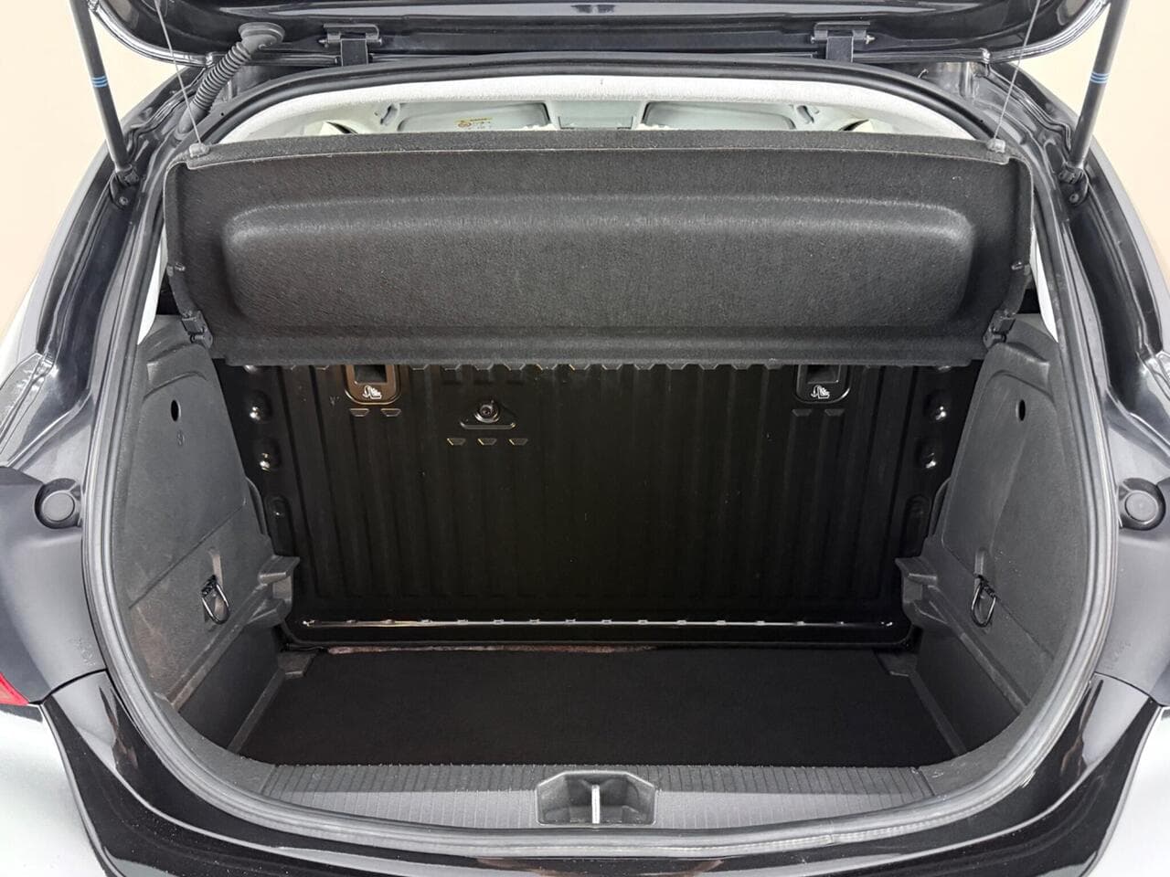 Vauxhall Corsa thumbnail Boot