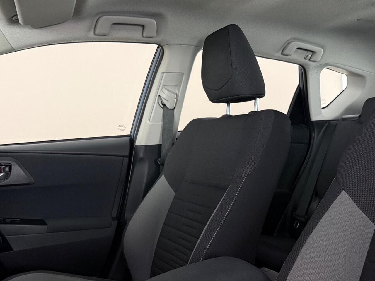Toyota Auris thumbnail Seat Front Passenger