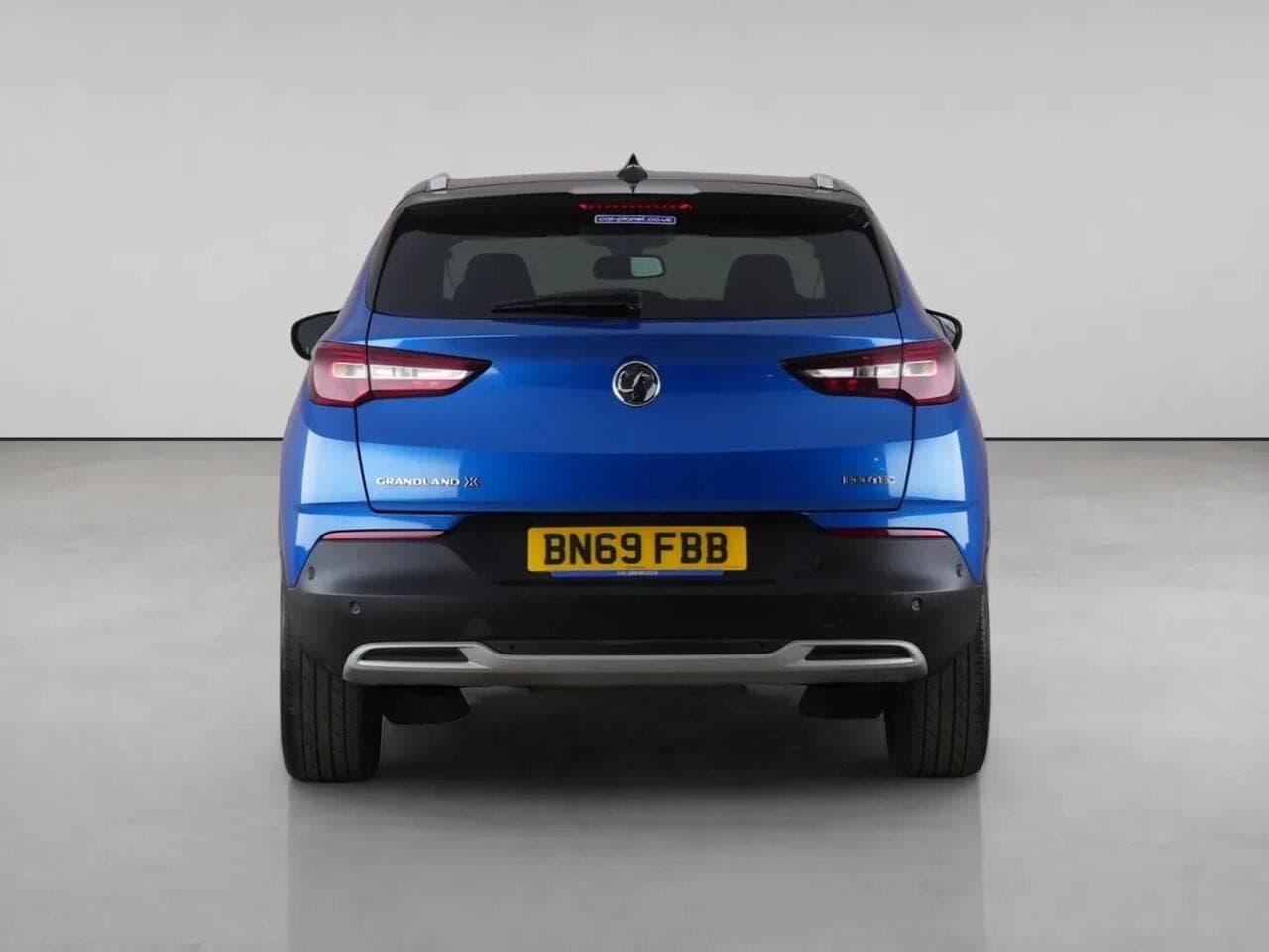 Vauxhall Grandland X thumbnail Rear