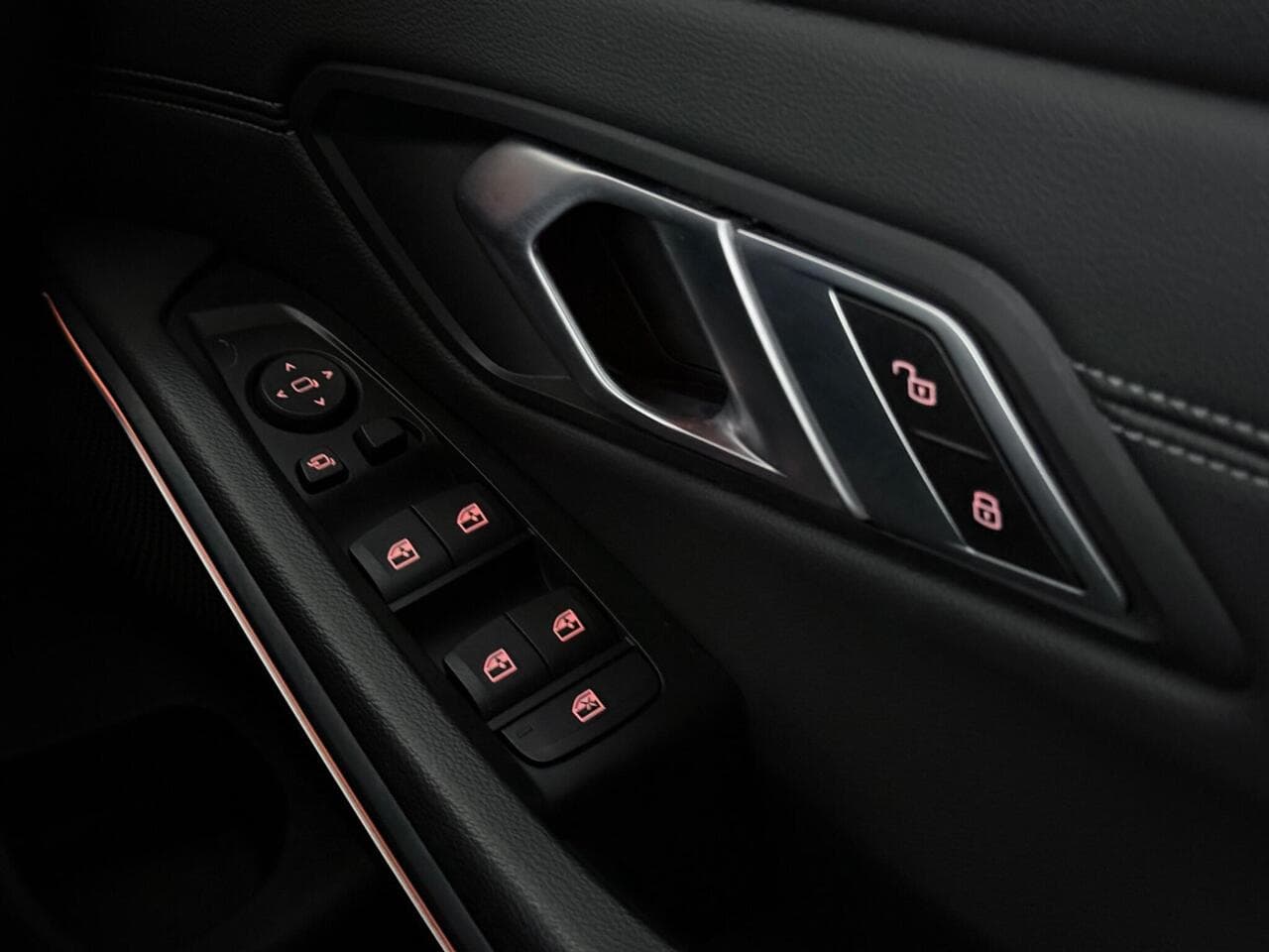 BMW 3 Series thumbnail Misc Controls