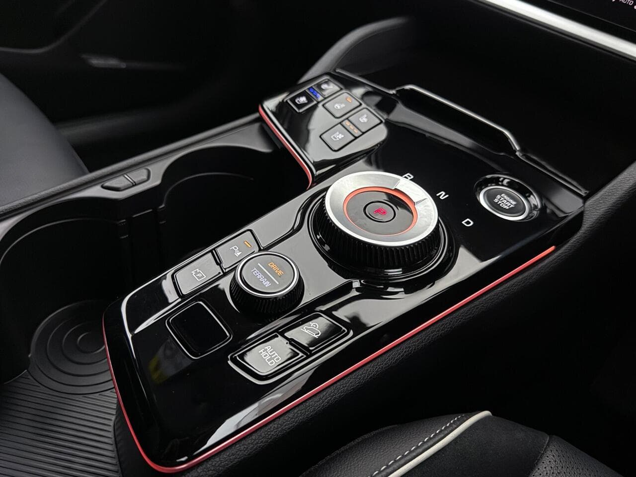 Kia Sportage thumbnail Interior Front