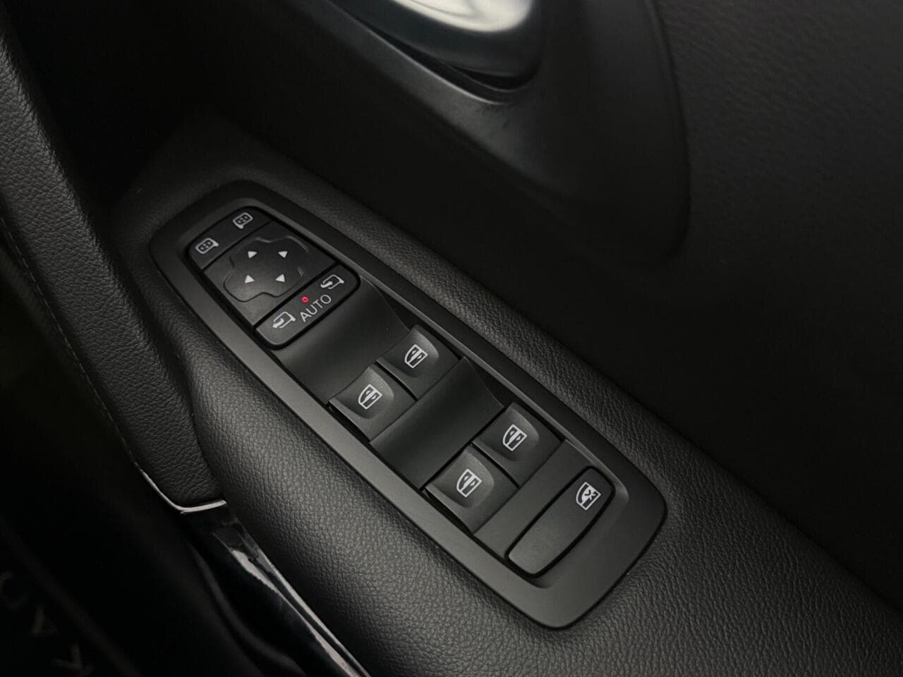 Renault Kadjar thumbnail Misc Controls
