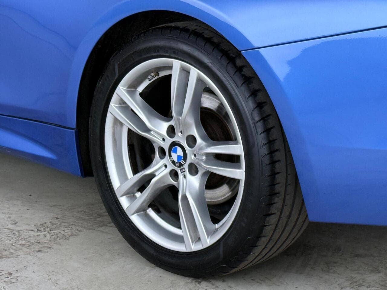 BMW 4 Series thumbnail Wheel