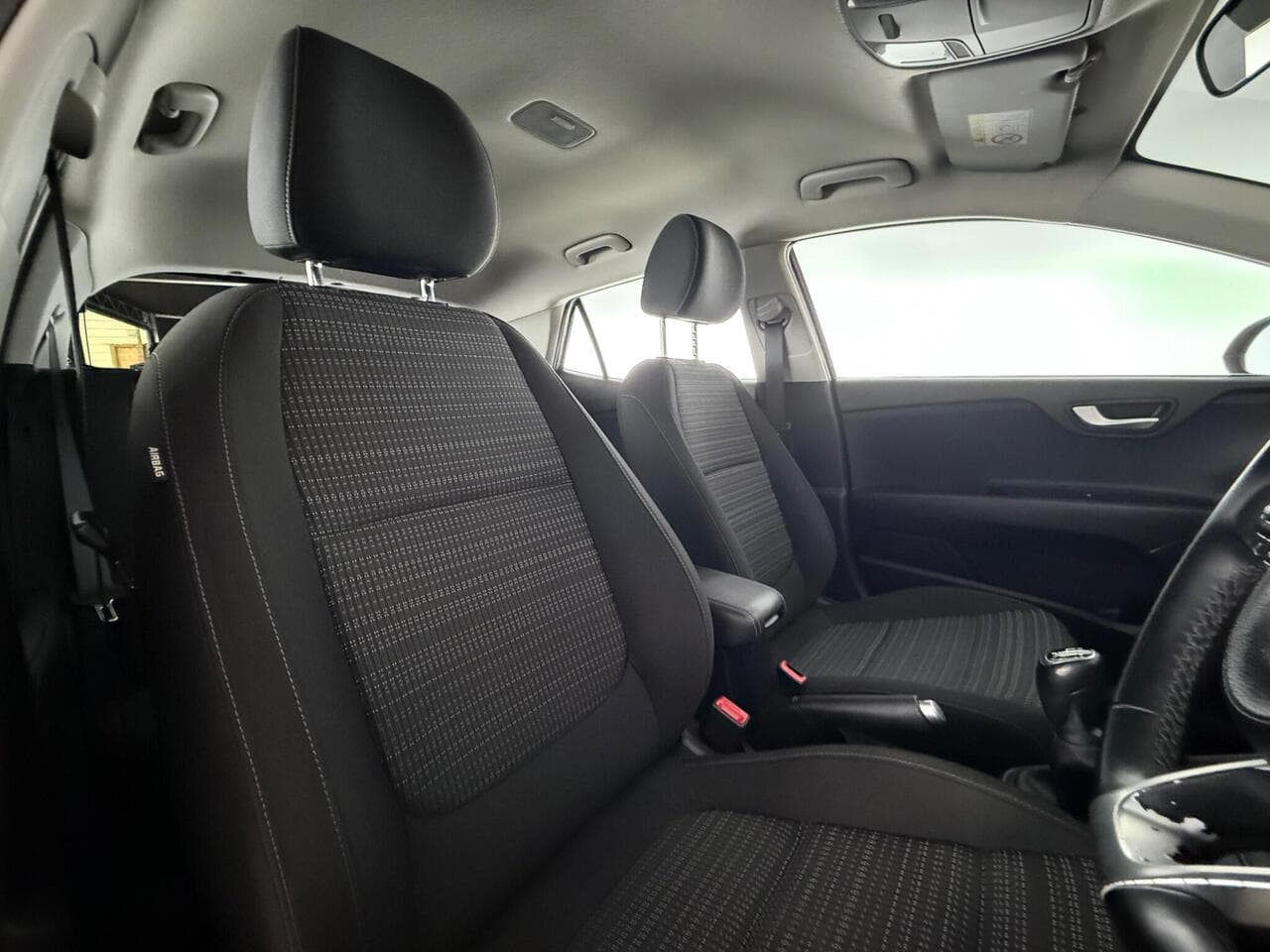 Kia Stonic thumbnail Seat Driver