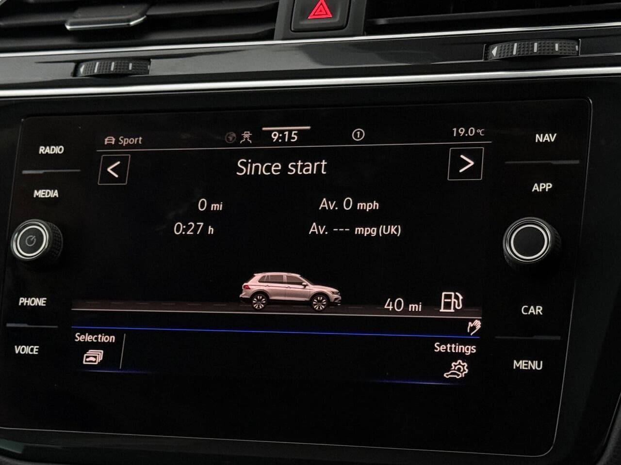 Volkswagen Tiguan thumbnail Infotainment System