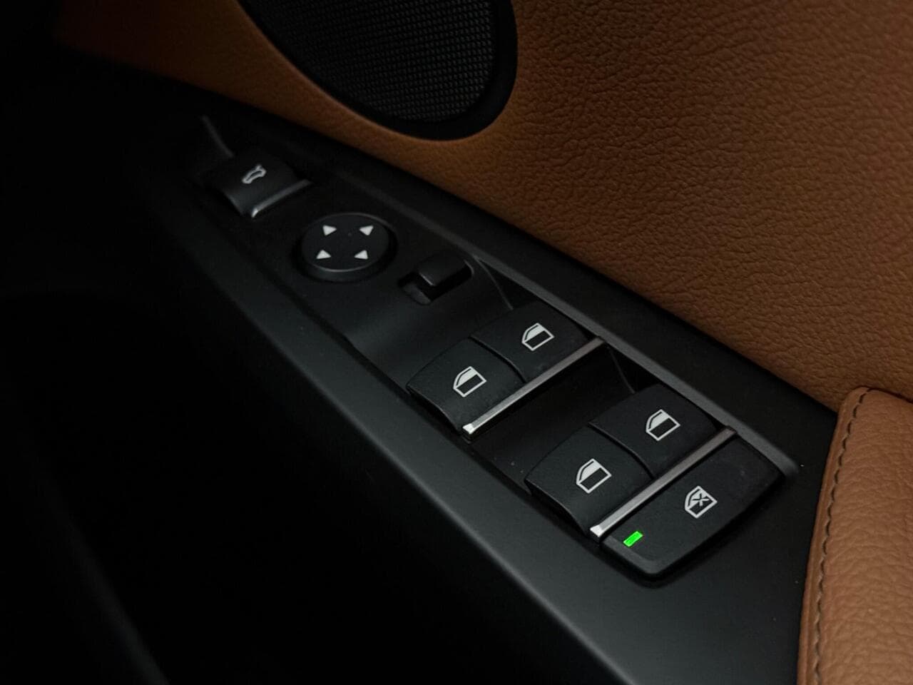 BMW X3 thumbnail Misc Controls