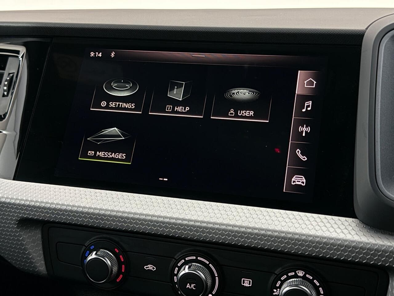 Audi A1 thumbnail Infotainment System