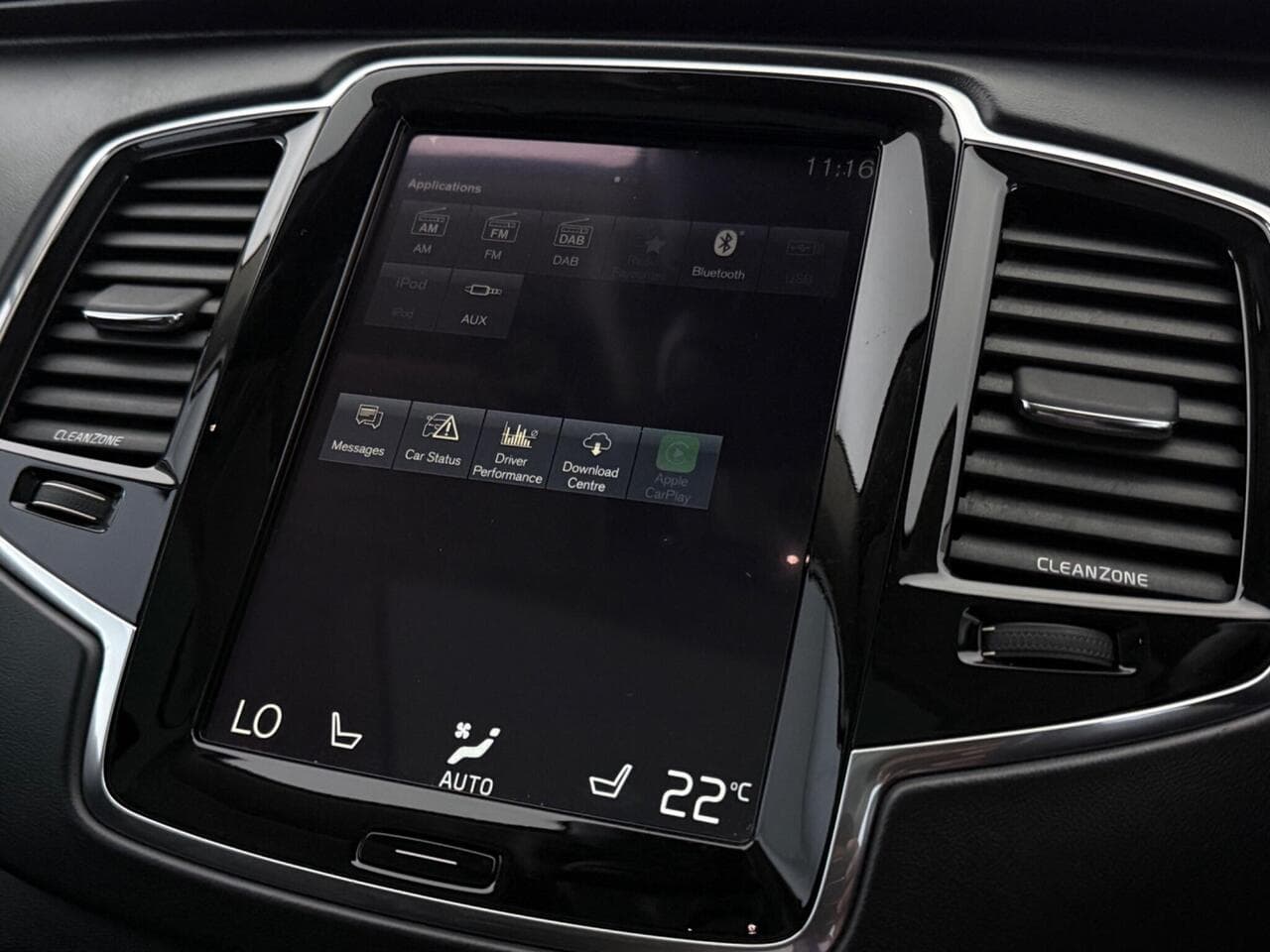 Volvo XC90 thumbnail Infotainment System