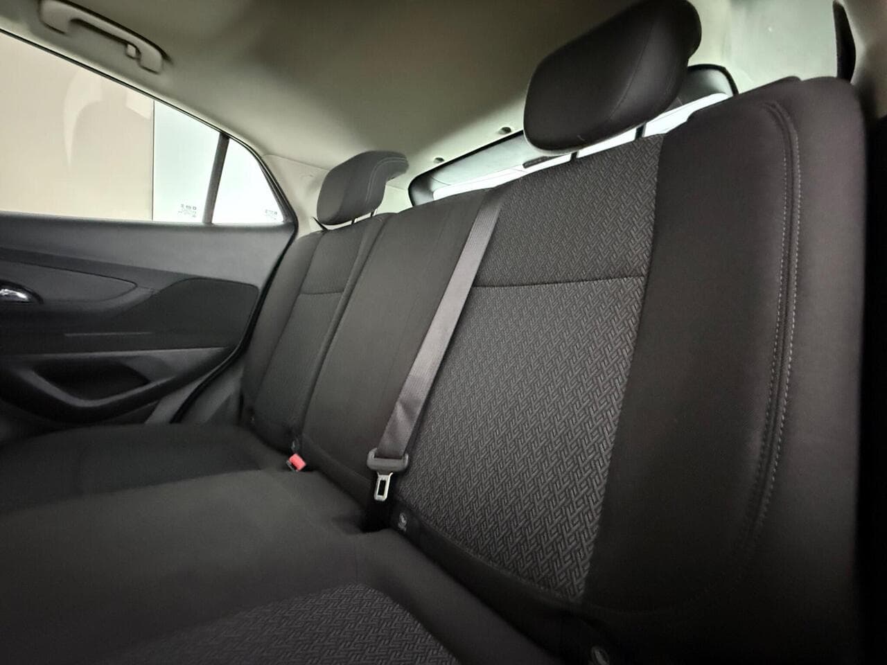 Vauxhall Mokka X thumbnail Seats Rear