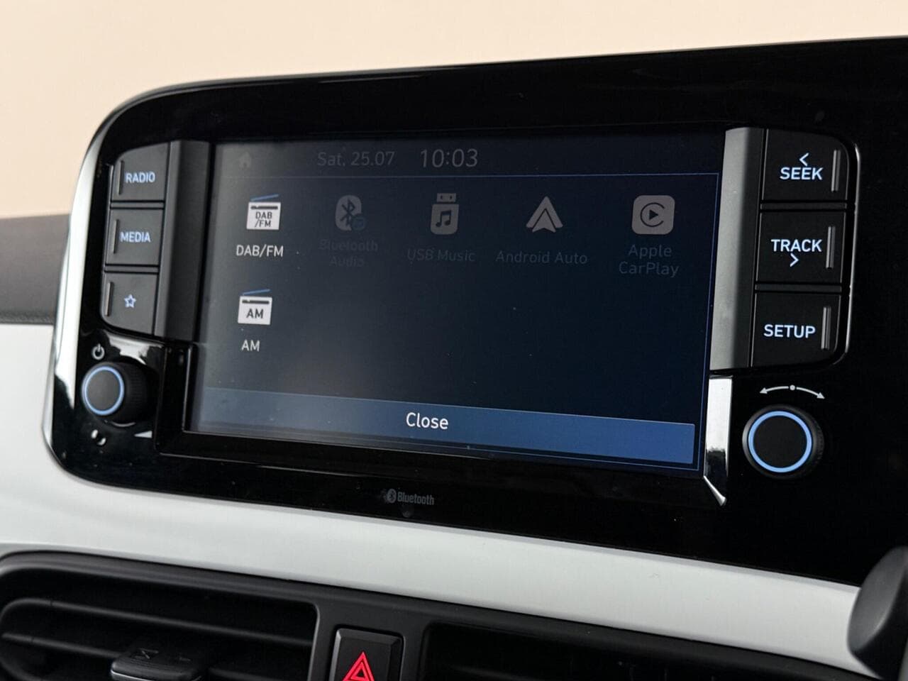Hyundai i10 thumbnail Infotainment System