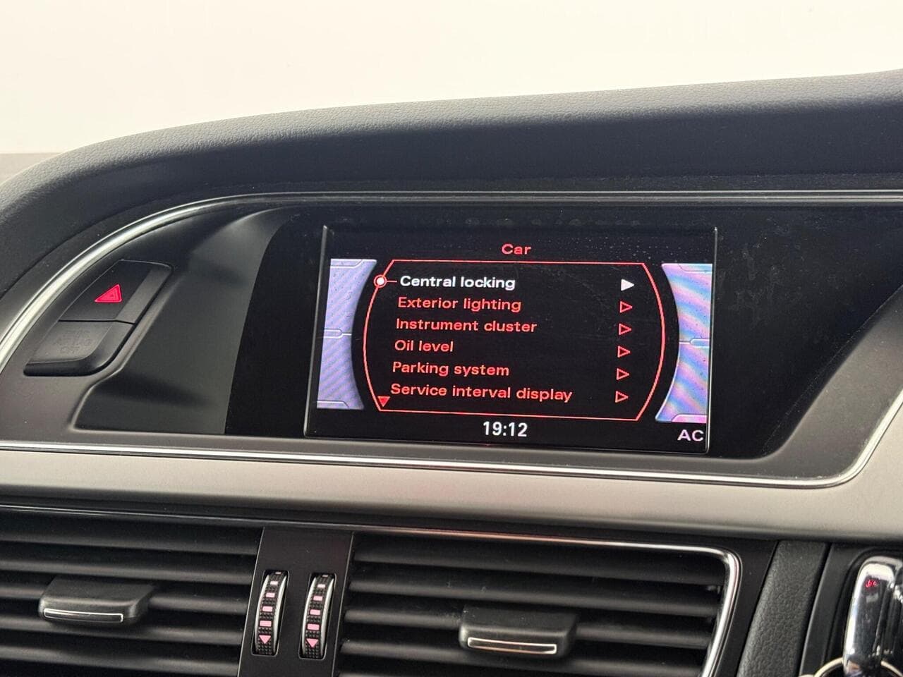 Audi A5 thumbnail Infotainment System