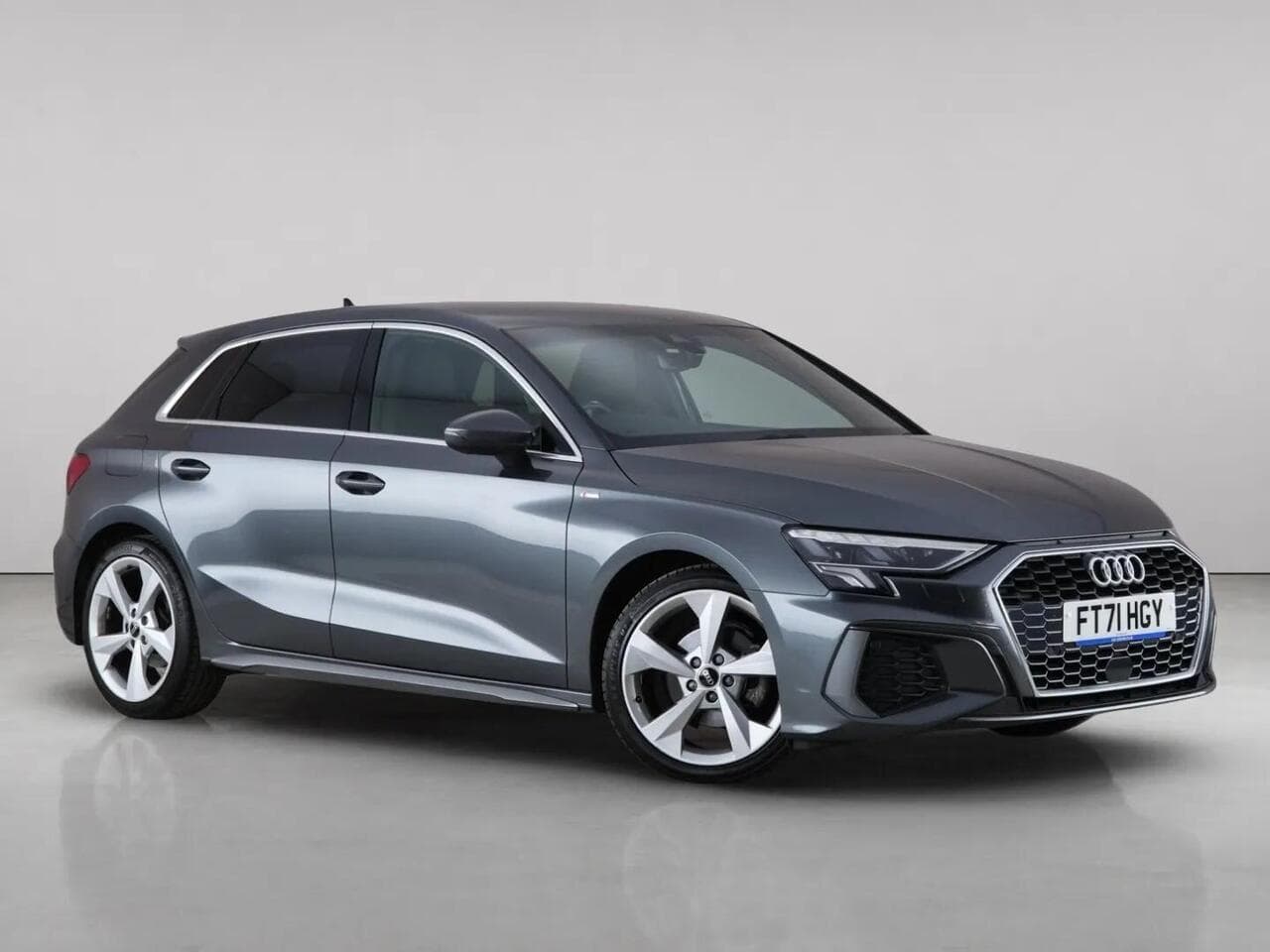 Audi A3 - Audi A3 1.0 TFSI 30 S line Sportback Euro 6 (s/s) 5dr