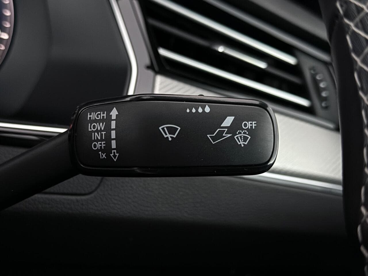 Volkswagen Arteon thumbnail Misc Controls