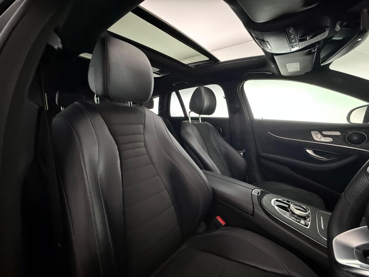 Mercedes-Benz E Class thumbnail Seat Driver