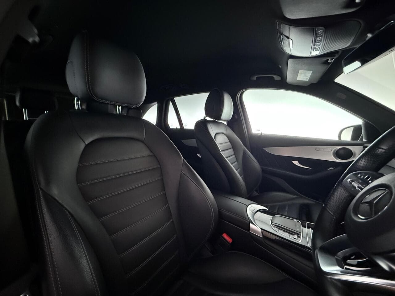Mercedes-Benz GLC thumbnail Seat Driver