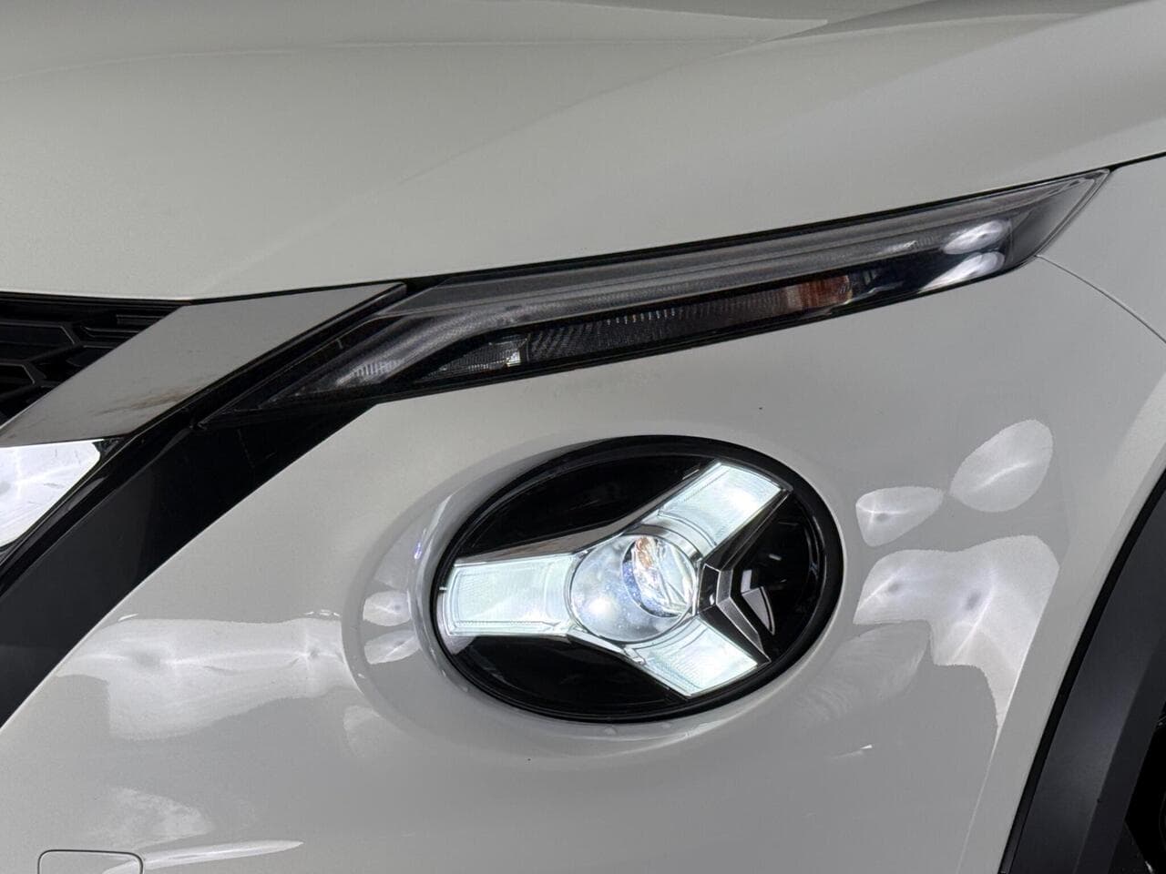 Nissan Juke thumbnail Door Handle Exterior