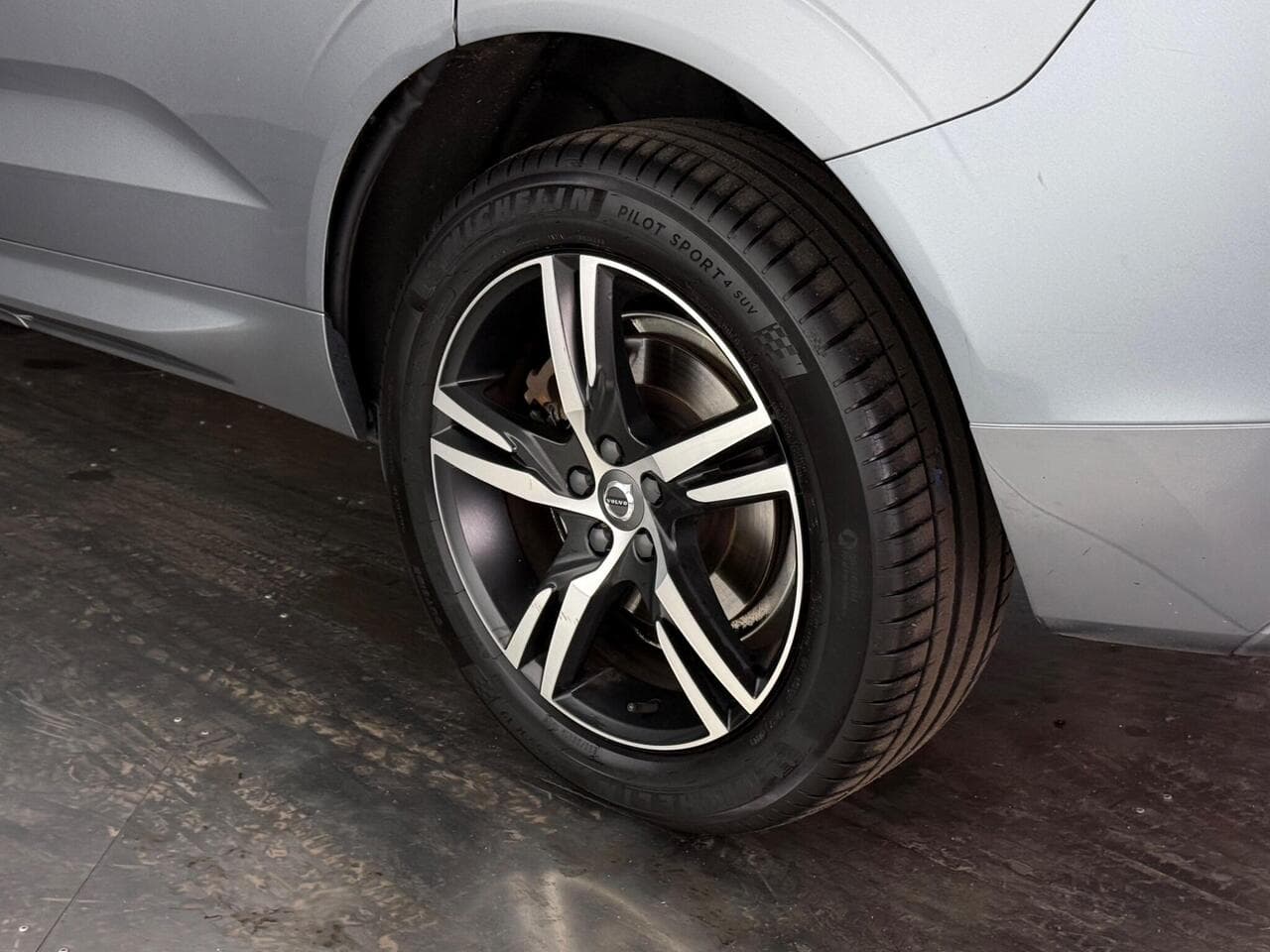 Volvo XC60 thumbnail Wheel