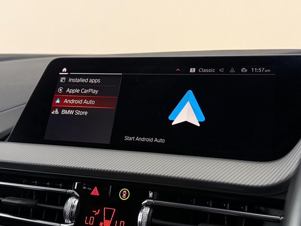 BMW 1 Series thumbnail Infotainment System