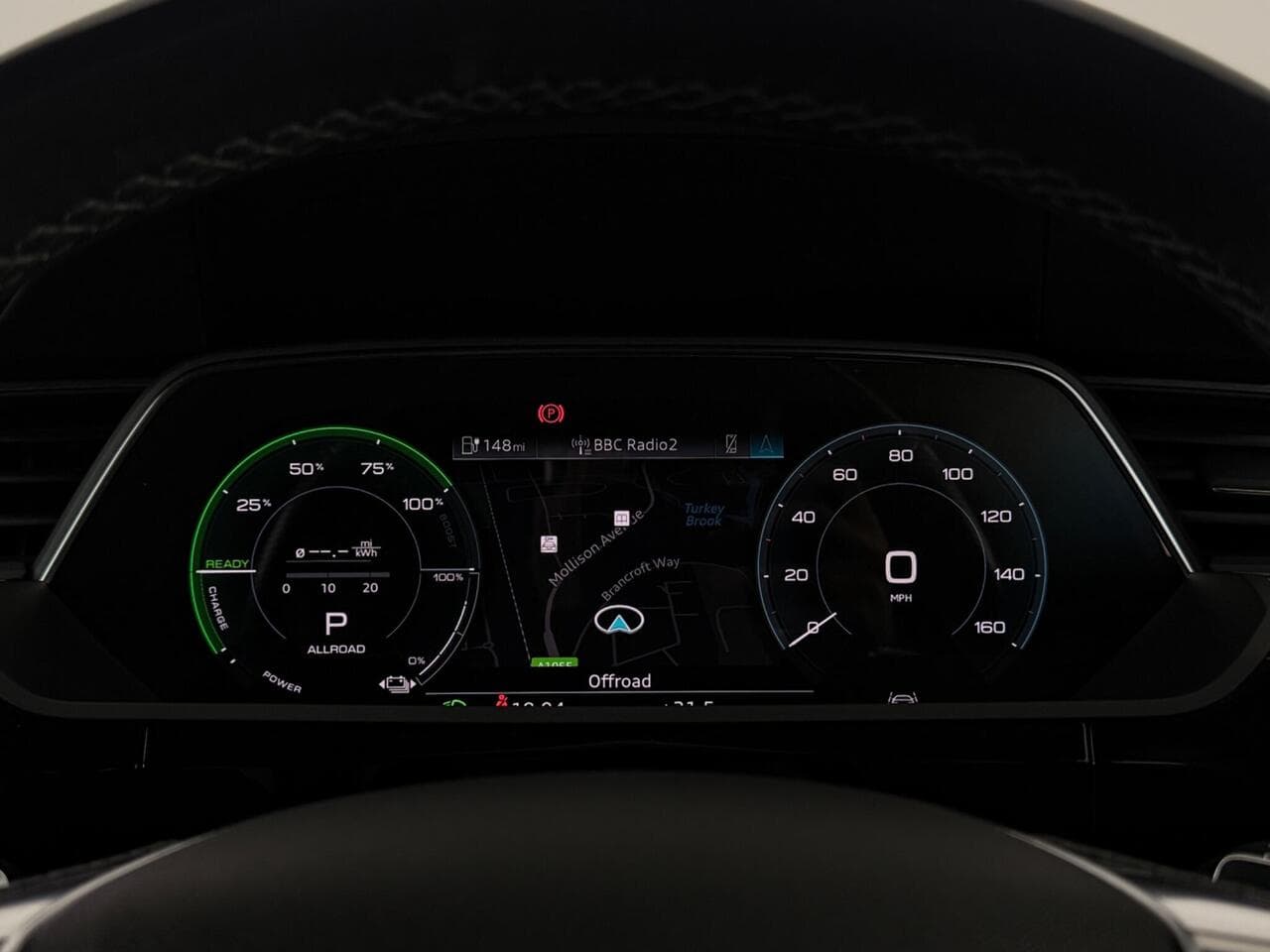 Audi e-tron thumbnail Driver Instruments
