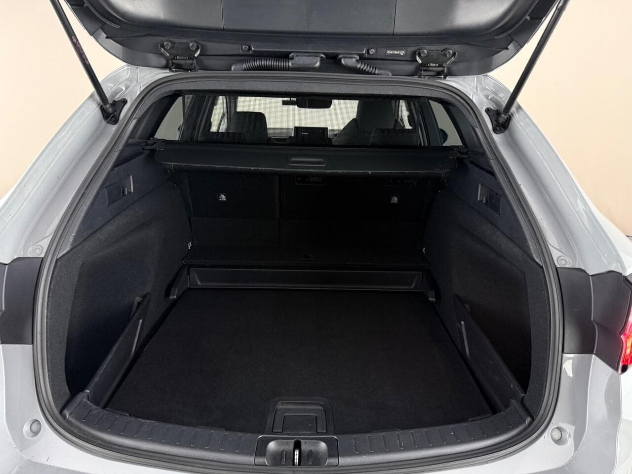 Toyota Corolla thumbnail Boot