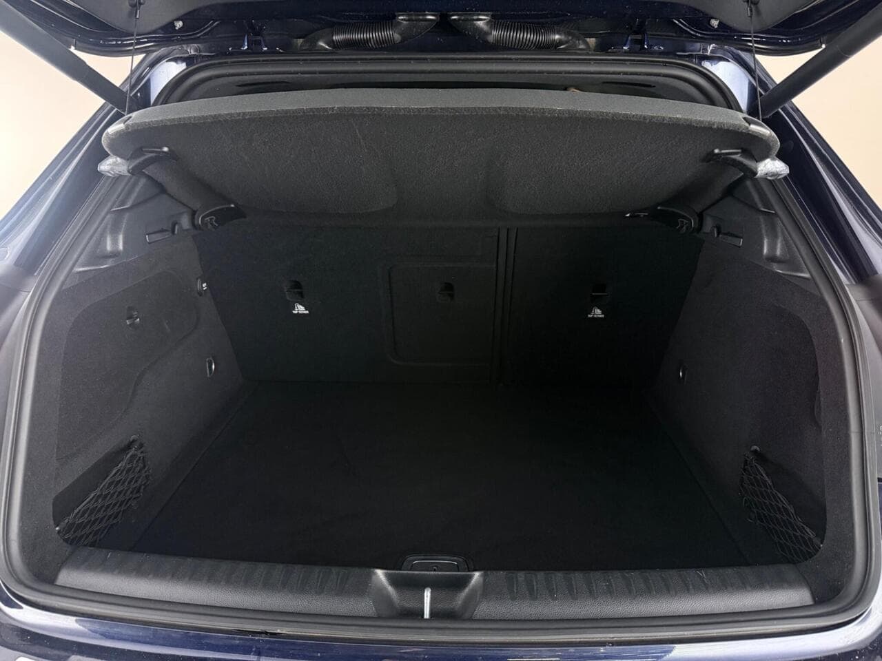 Mercedes-Benz GLA thumbnail Boot