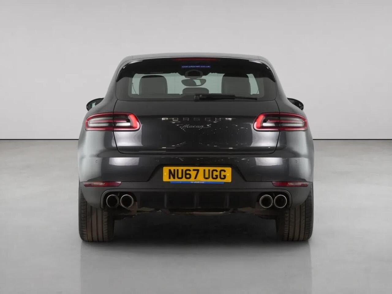 Porsche Macan thumbnail Rear