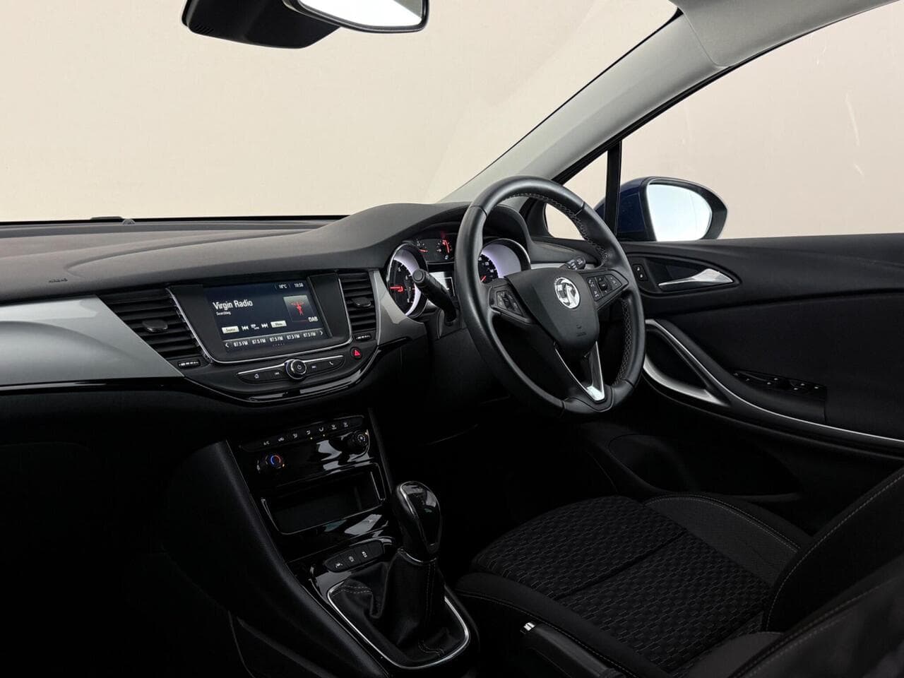 Vauxhall Astra thumbnail Interior Front