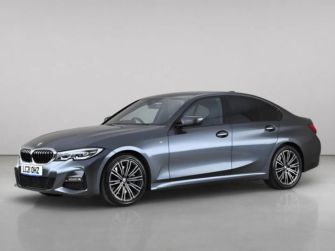 BMW 3 Series thumbnail Front Left