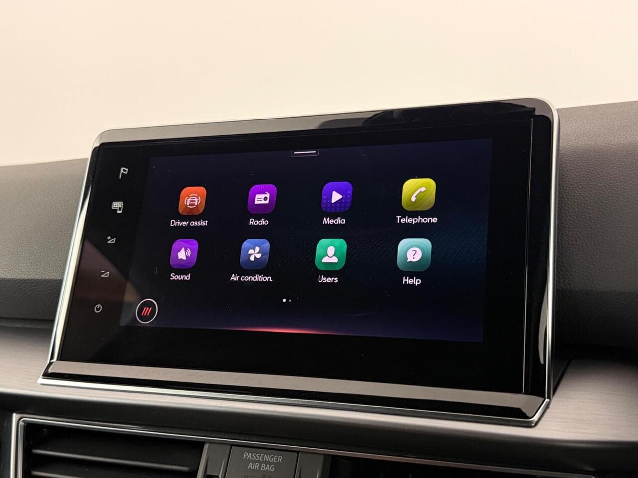 SEAT Tarraco thumbnail Infotainment System