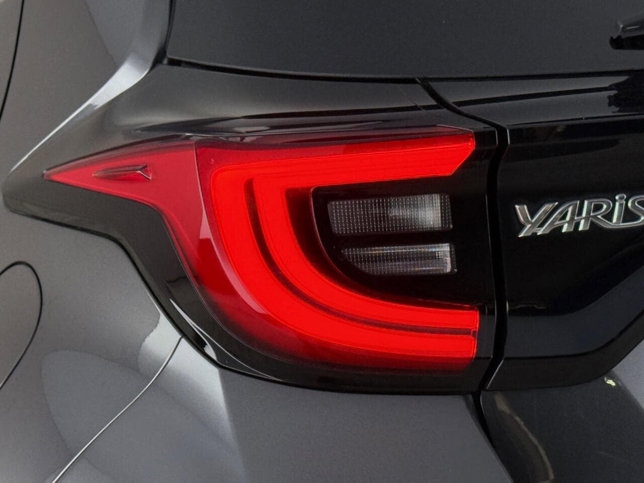 Toyota Yaris thumbnail Lights Rear