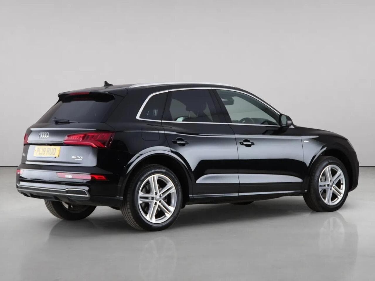 Audi Q5 thumbnail Rear Right