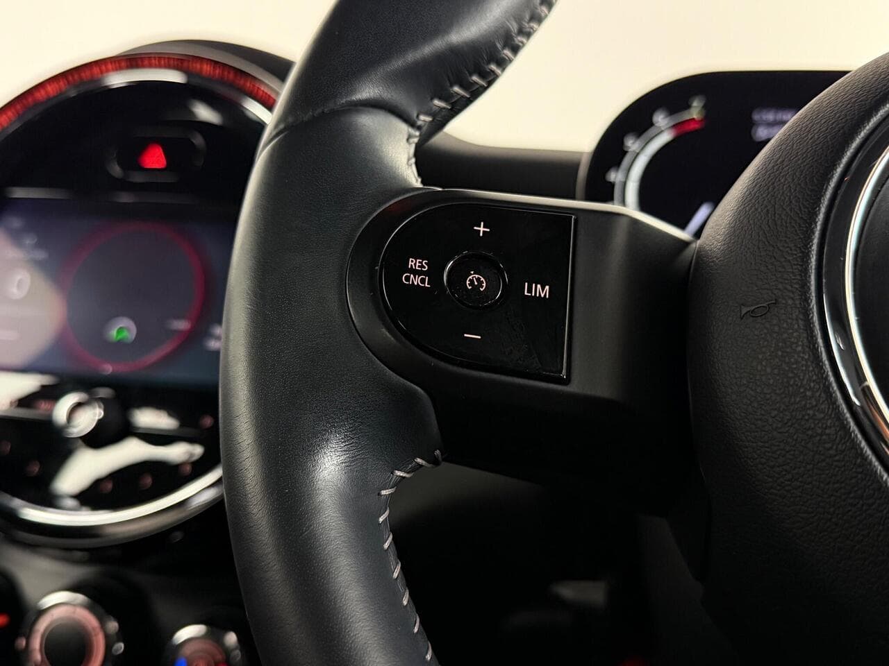 MINI Hatch thumbnail Misc Controls