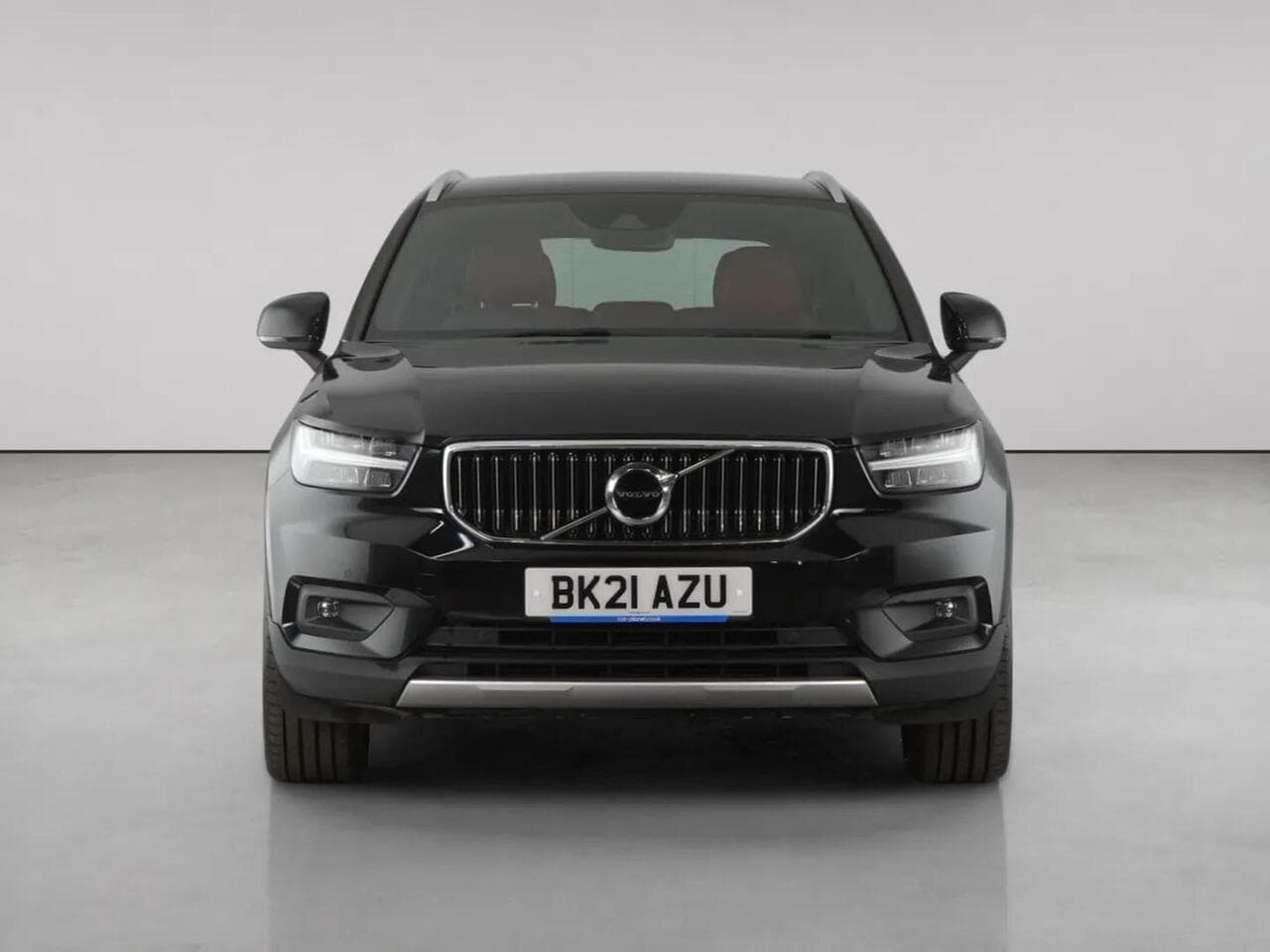 Volvo XC40 thumbnail Front
