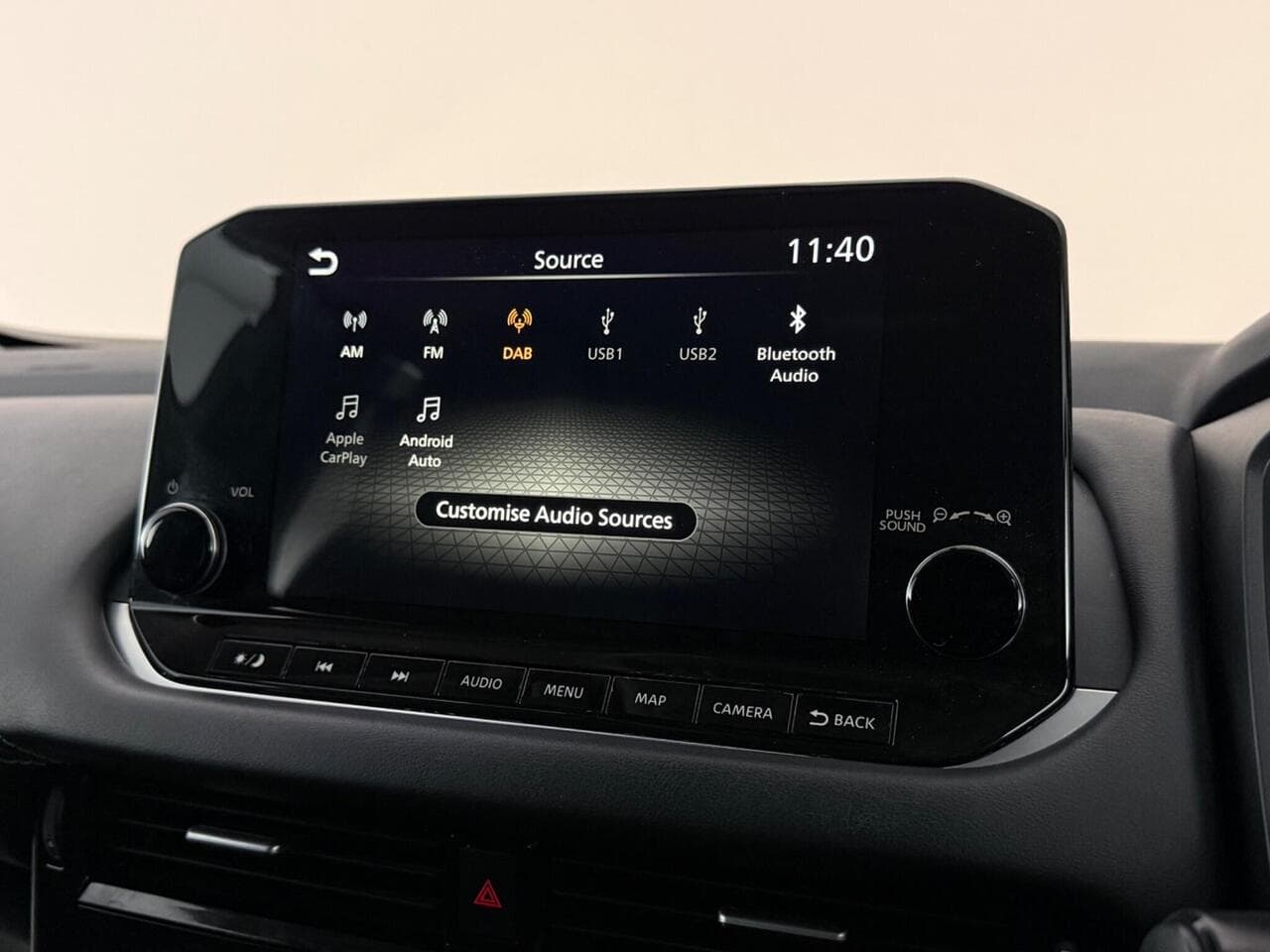 Nissan Qashqai thumbnail Infotainment System