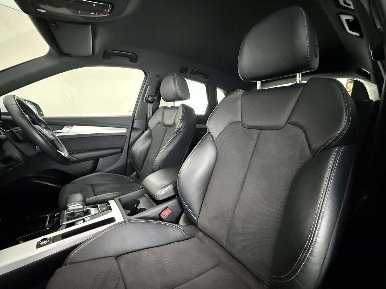 Audi Q5 thumbnail Seat Front Passenger