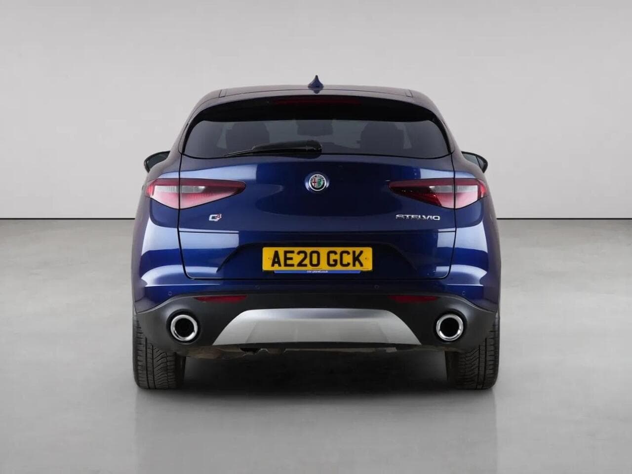 Alfa Romeo Stelvio thumbnail Rear