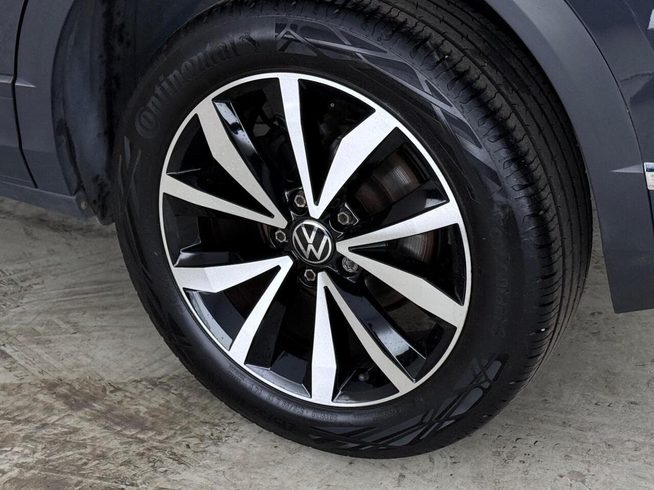 Volkswagen T-Roc thumbnail Wheel