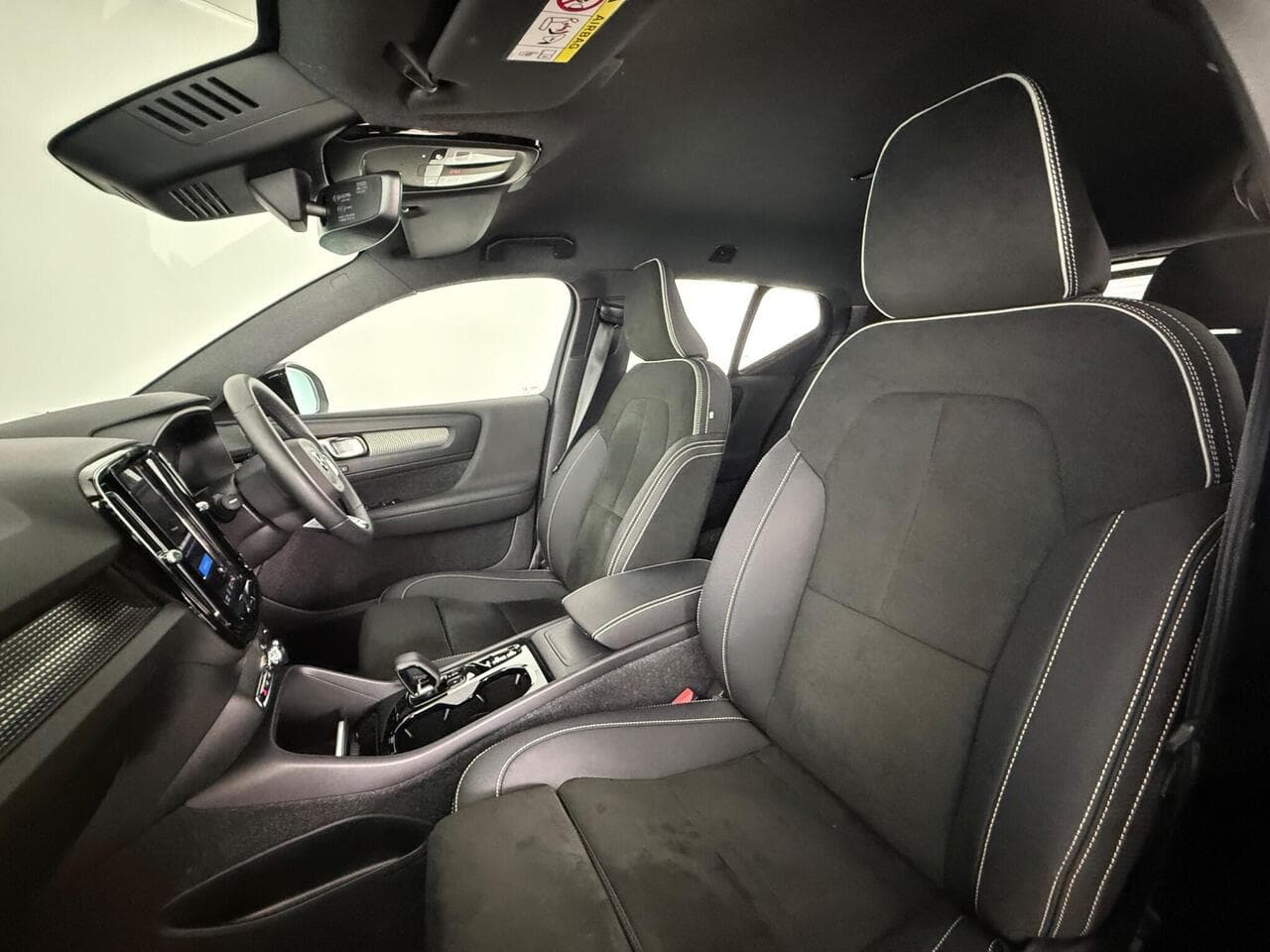 Volvo XC40 thumbnail Seat Front Passenger