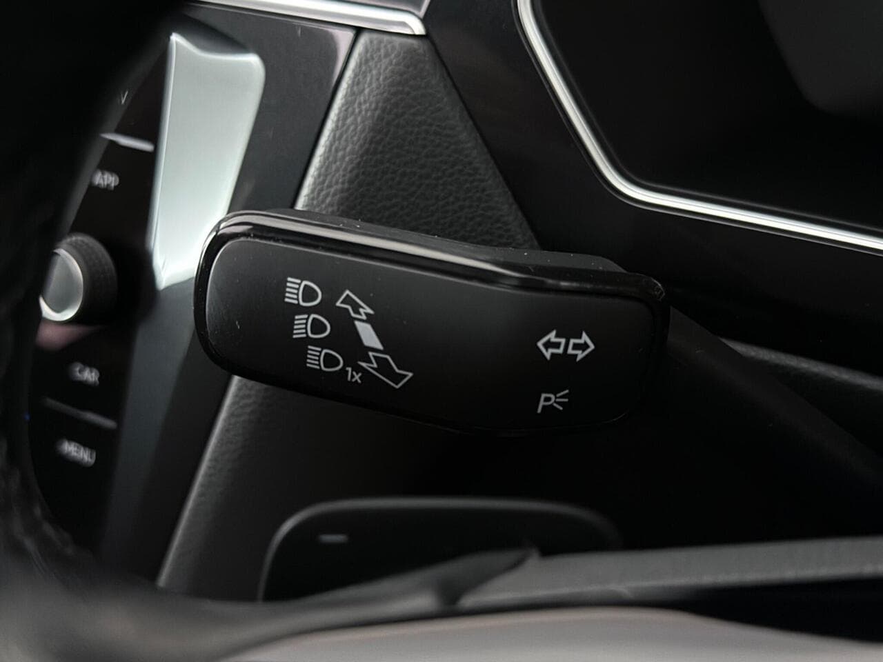 Volkswagen Tiguan Allspace thumbnail Misc Controls