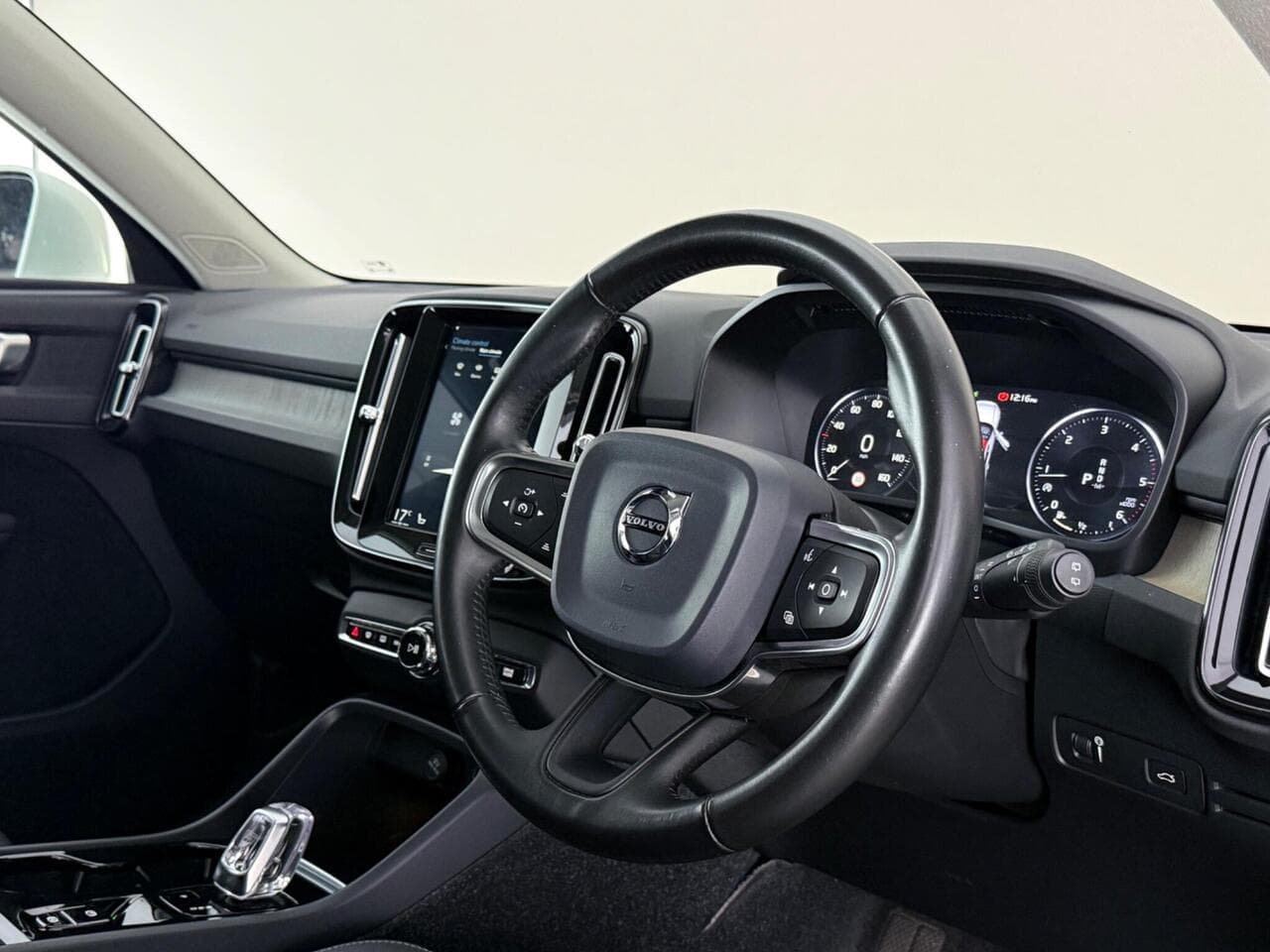Volvo XC40 thumbnail Interior Front