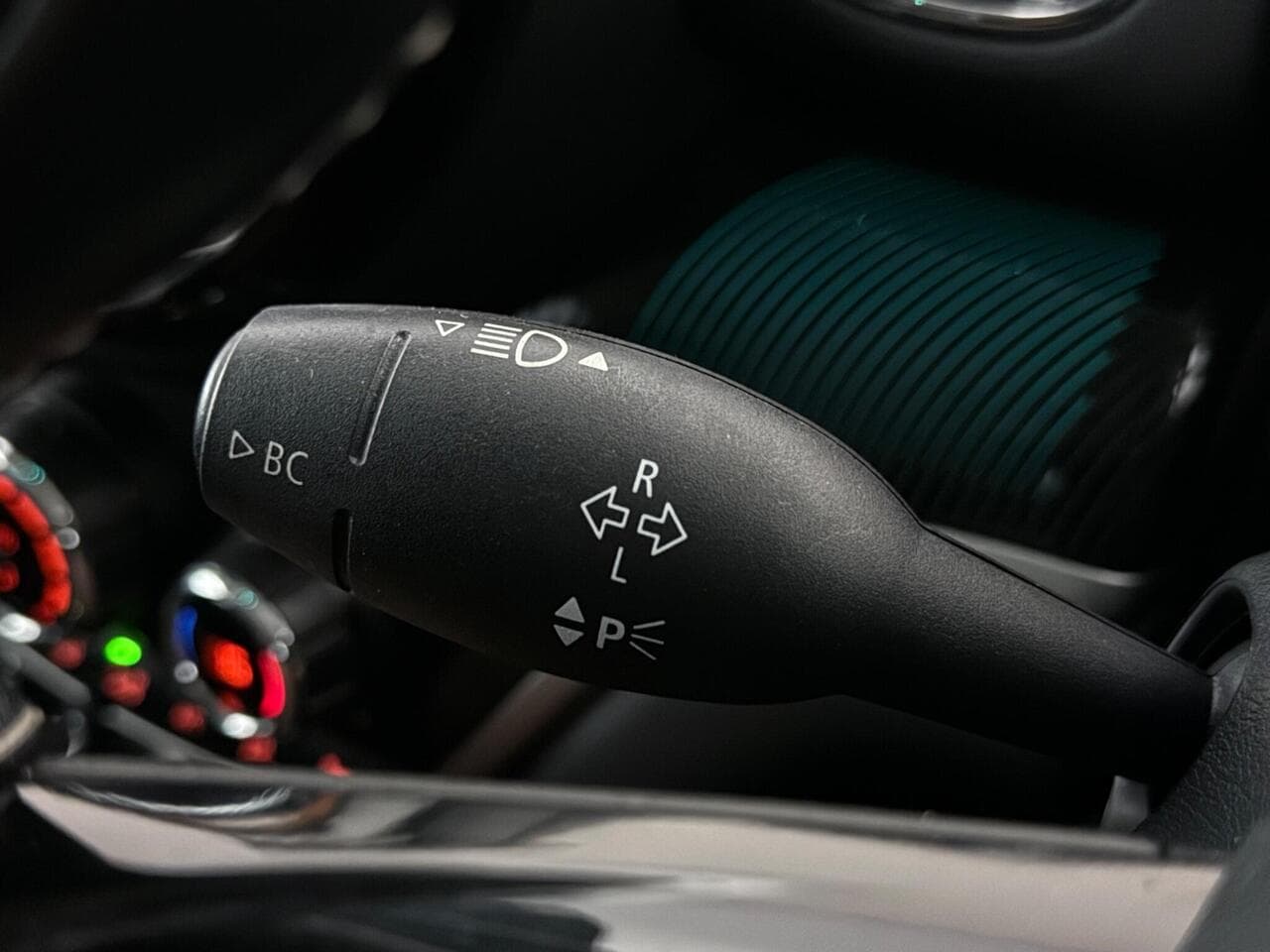 MINI Countryman thumbnail Misc Controls