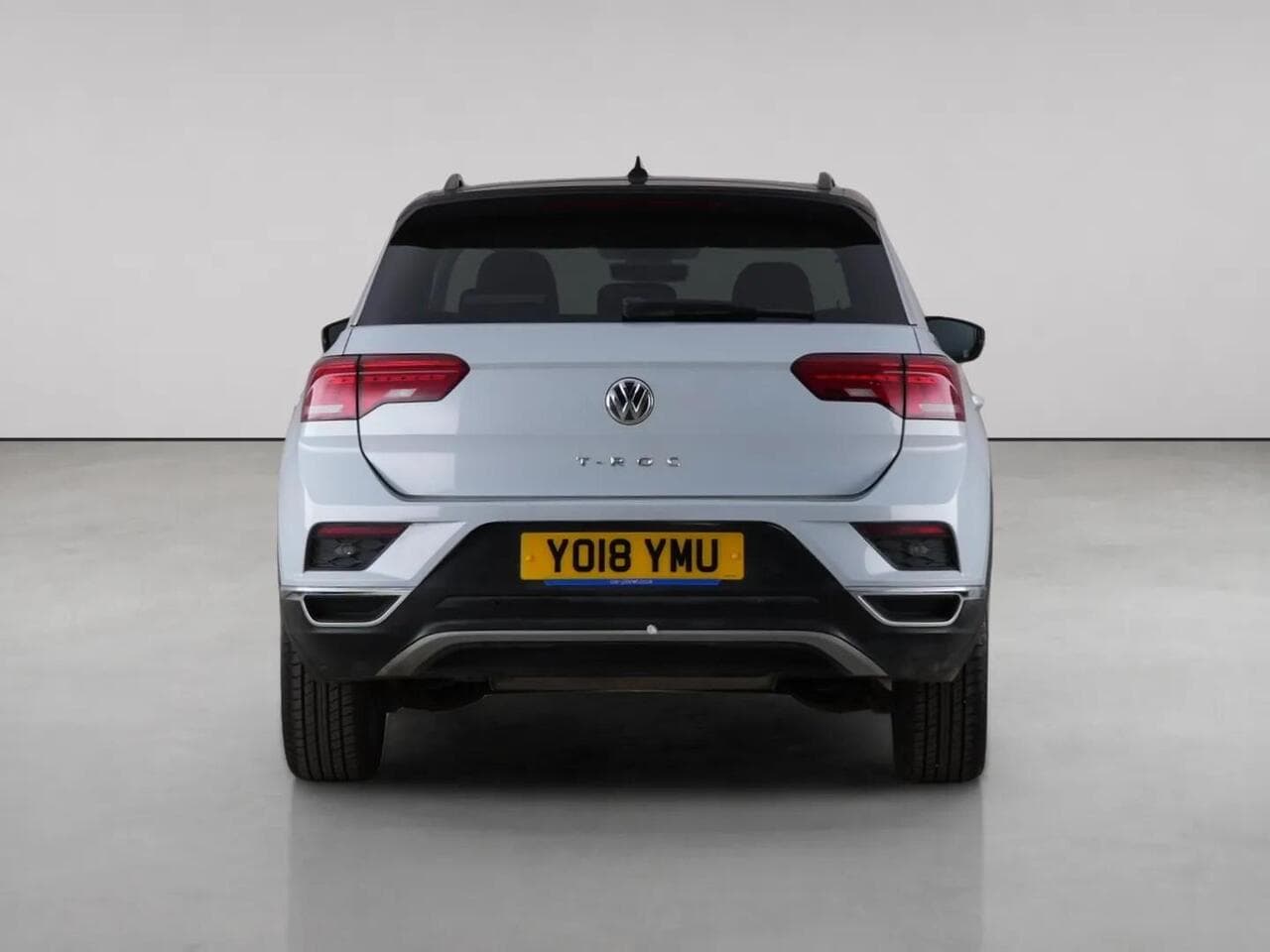 Volkswagen T-Roc thumbnail Rear